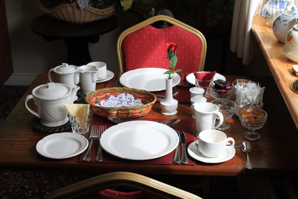 Flushing Meadow Bed And Breakfast Ballinhassig Exteriér fotografie